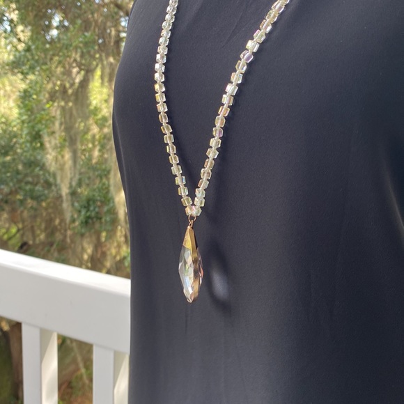 Vince Camuto Sleeveless Black Blouse Size Large in Beautiful Excellent Condition - Picture 9 of 16